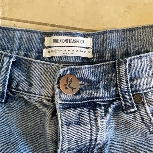 one teaspoon jean shorts - Picture 4 of 4